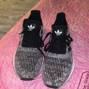 Women’s adidas tennis shoes